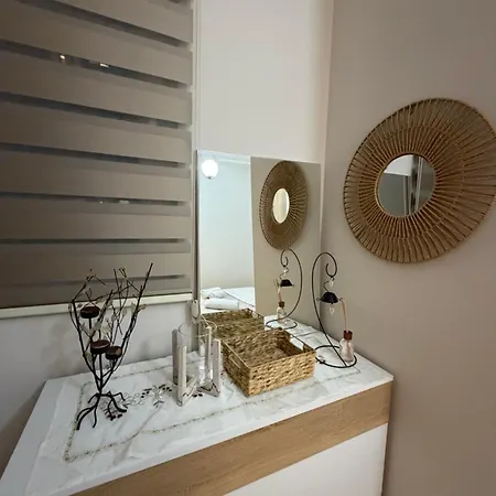 Luxury 9 Near Square 21 Tirana