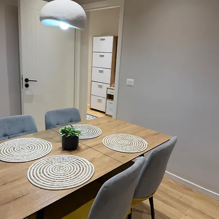 Appartement Luxury 9 Near Square 21