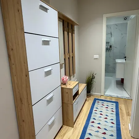 Appartement Luxury 9 Near Square 21
