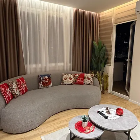 Luxury 9 Near Square 21 Appartement Tirana